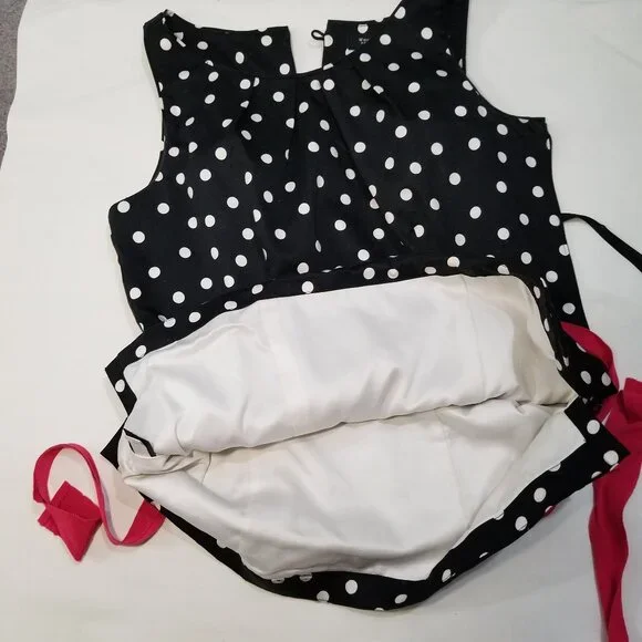 White House Black Market brand polka dot top in black with pink belt, size 2 - Picture 9 of 11
